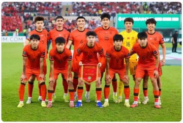 皇冠官方网站-U23国足拿到了最差剧本：一场由流量编导的舆论悲喜剧